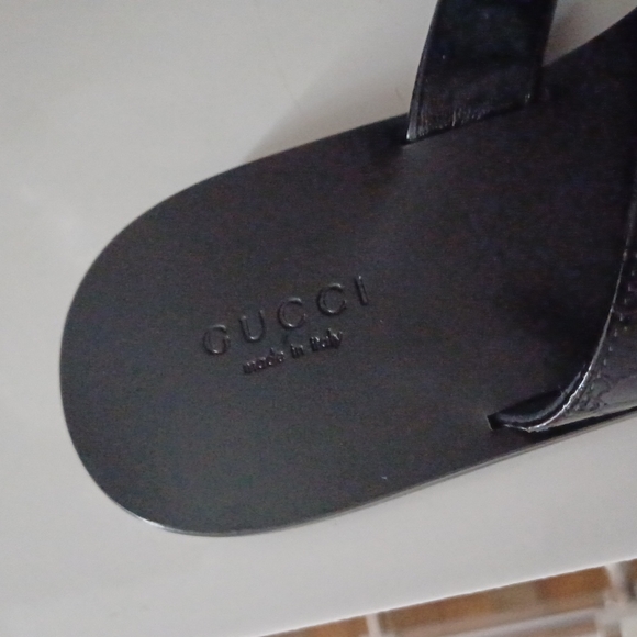 Authentic gucci sandels - Picture 6 of 8